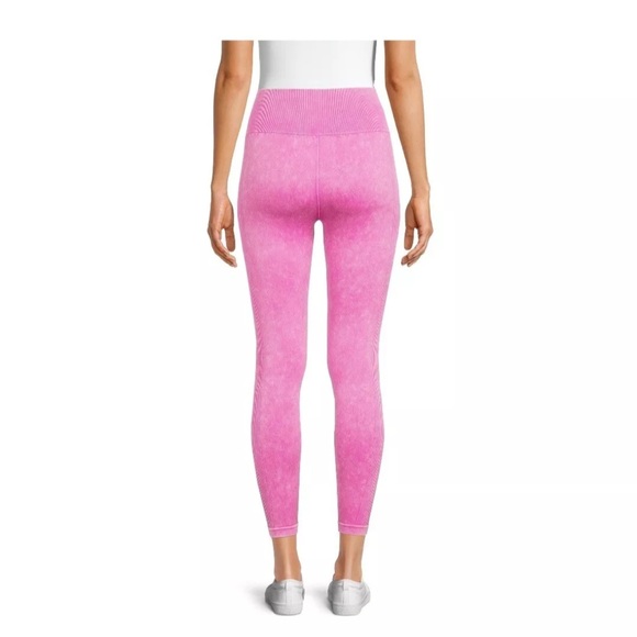 ✨Seamless Leggings
5 for $25 - Picture 2 of 9